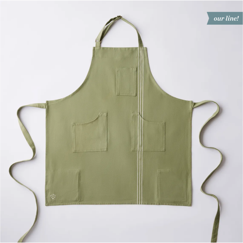 Five Two Ultimate Apron With Built-In Pot Holders Gifts for her